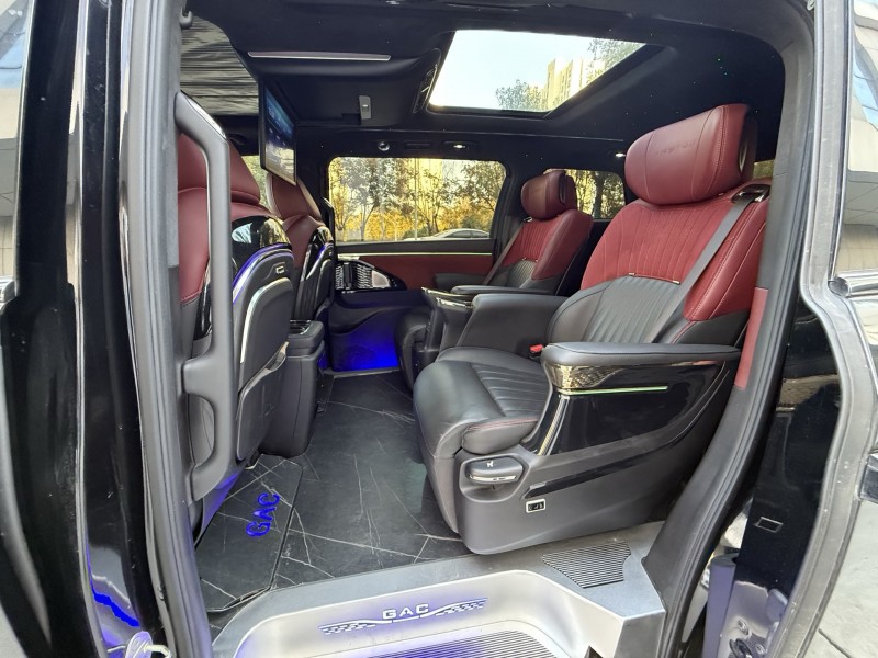 济宁23年传祺M86