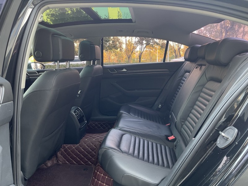 济宁19年大众迈腾6