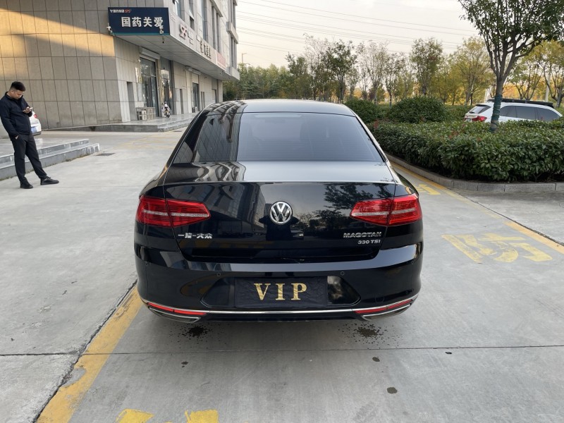 济宁19年大众迈腾9