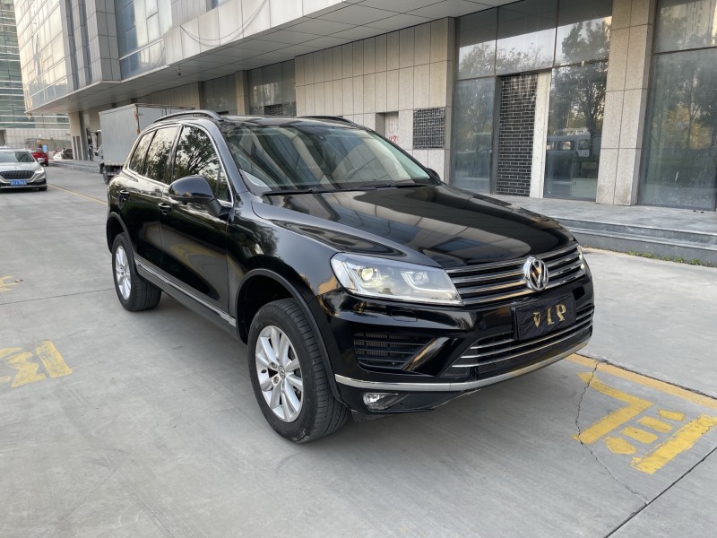 济宁17年大众途锐3