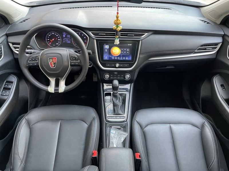 济宁19年荣威RX34