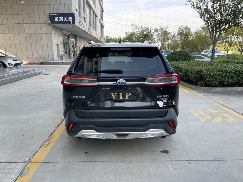 济宁21年丰田威兰达9