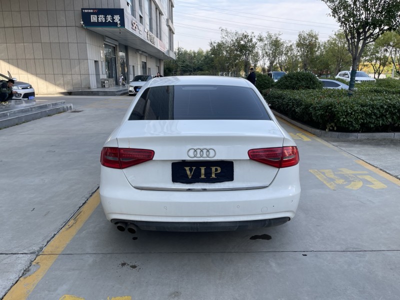 济宁13年奥迪A4L9