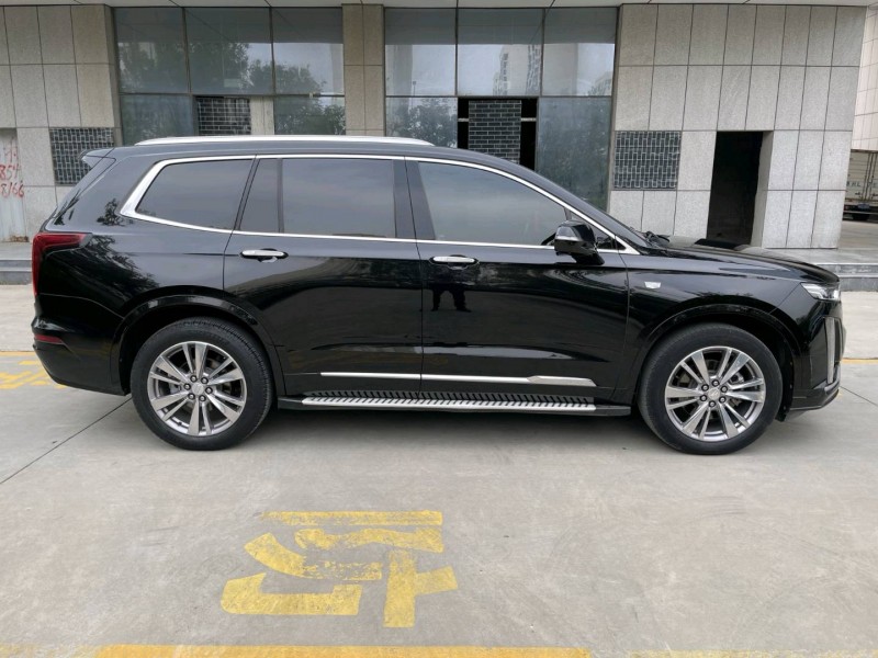 济宁21年凯迪拉克XT68