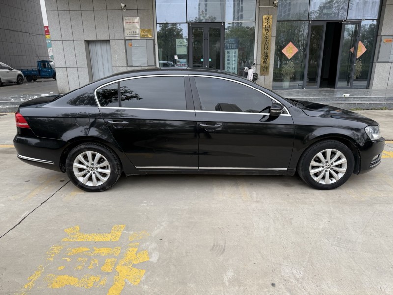 济宁17年大众迈腾8