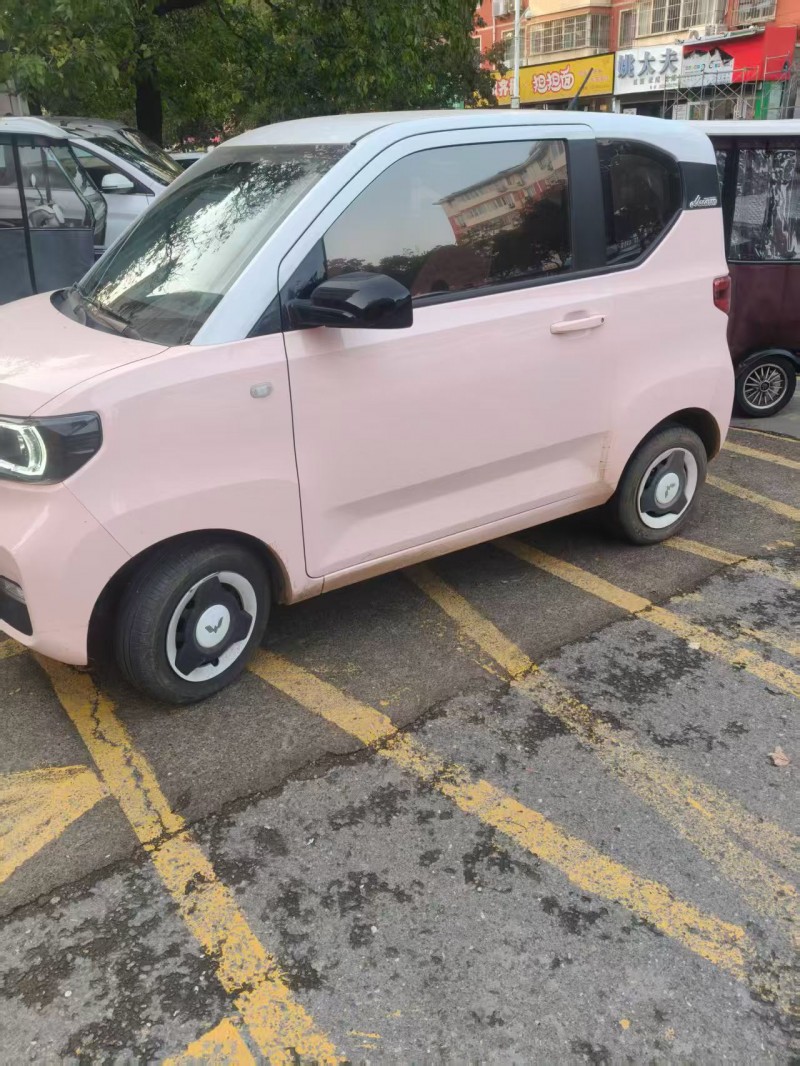 洛阳23年五菱汽车宏光4