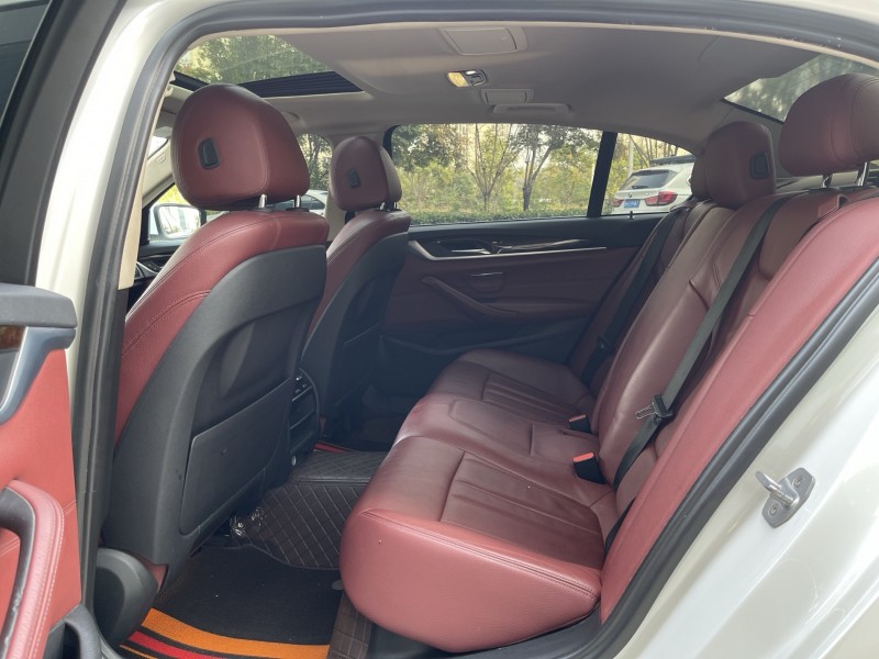 济宁18年宝马5系6