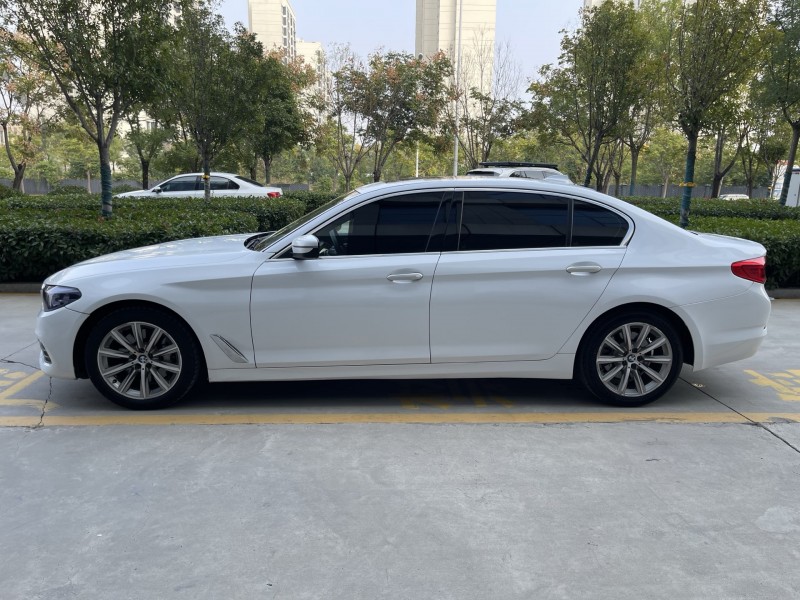济宁18年宝马5系7