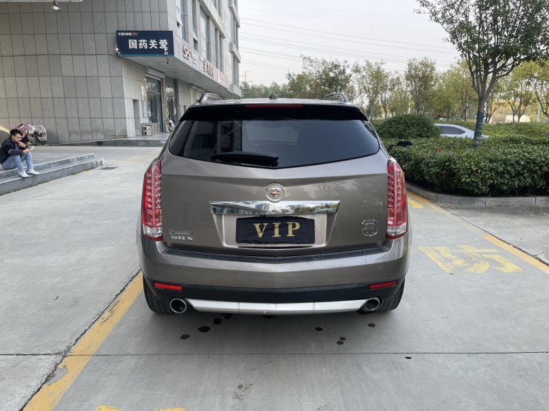 济宁13年凯迪拉克SRX8