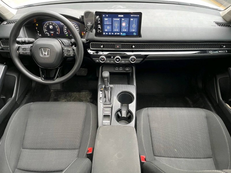 济宁24年本田思域4