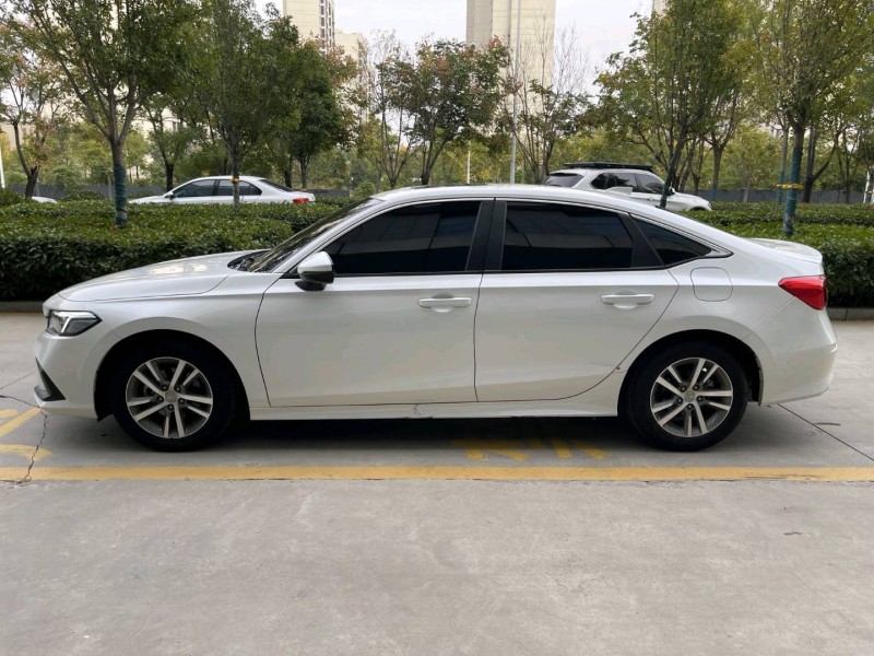 济宁24年本田思域7