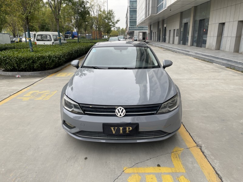 济宁17年大众凌渡1