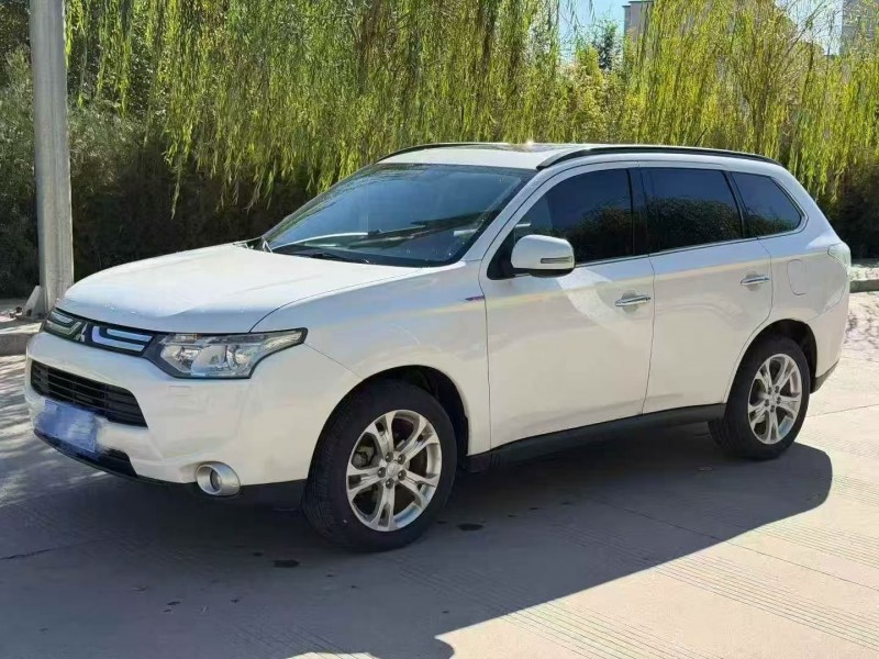 宝鸡13年三菱欧蓝德3