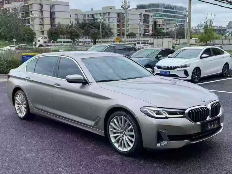 重庆21年宝马5系3