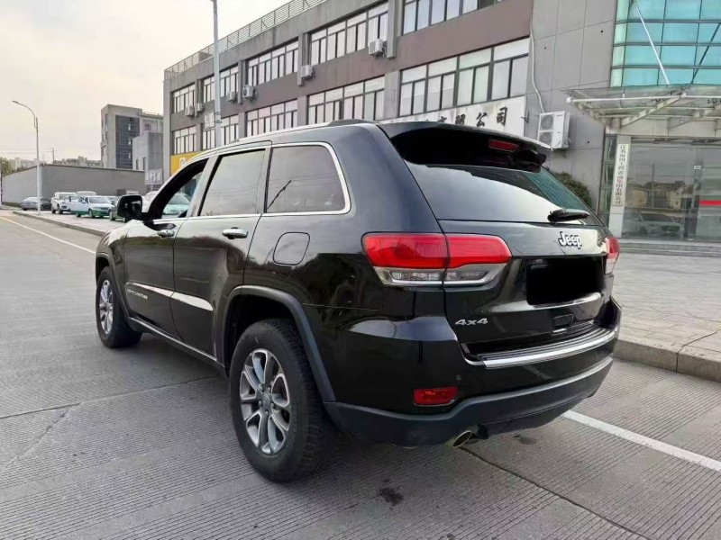 常州16年Jeep大切诺基4