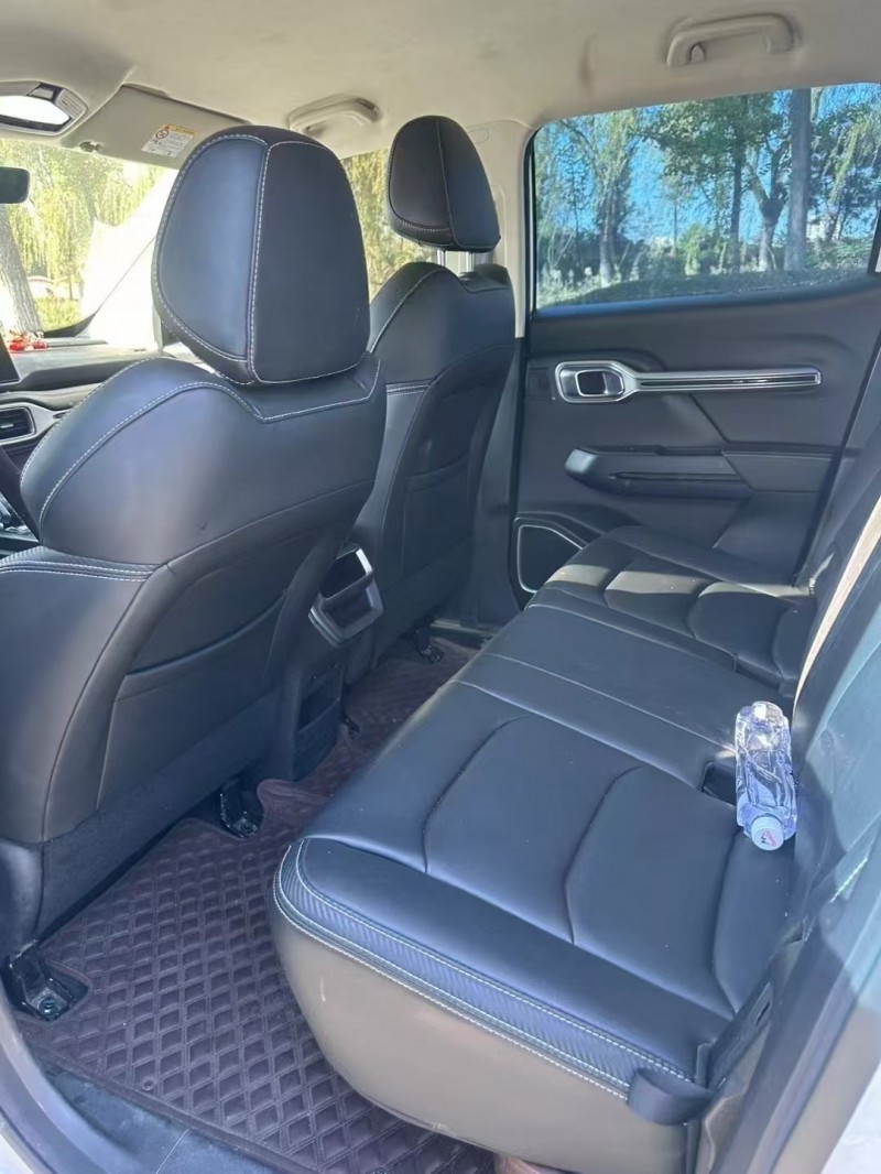 青岛24年吉利雷达6