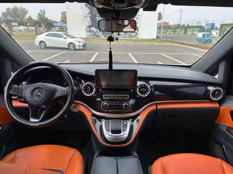 枣庄22年奔驰威霆5