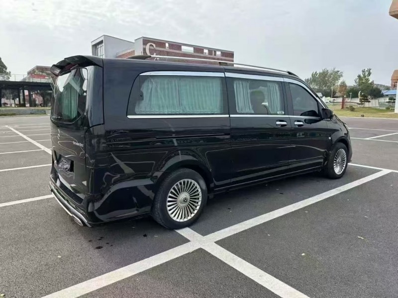 枣庄22年奔驰威霆7