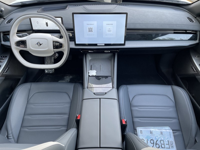 济宁25年东风奕派5