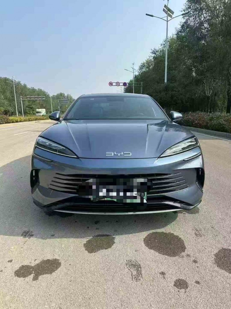 枣庄23年比亚迪海豹1