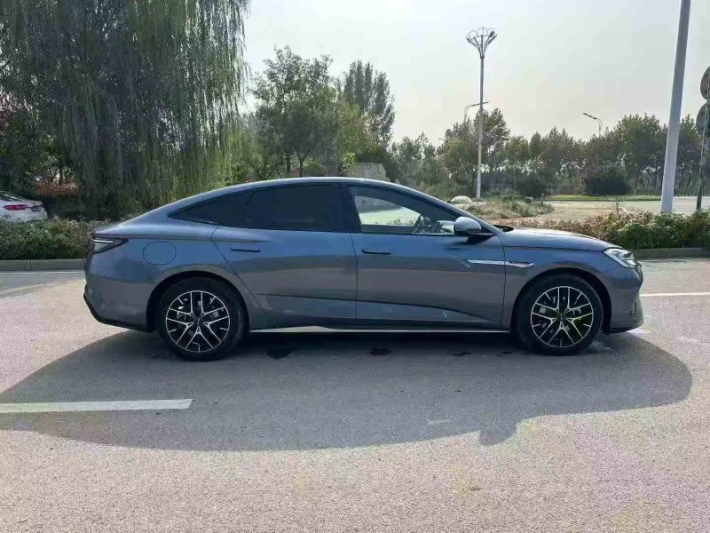 枣庄23年比亚迪海豹7