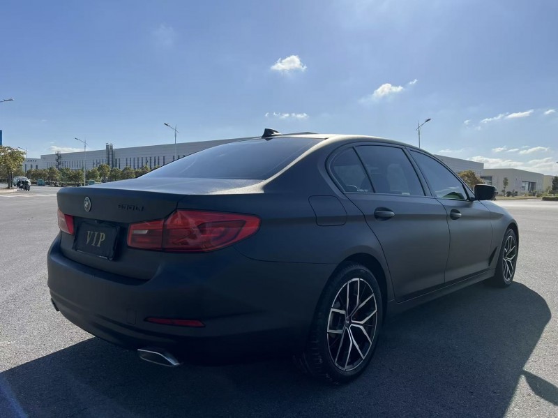 盐城18年宝马5系9