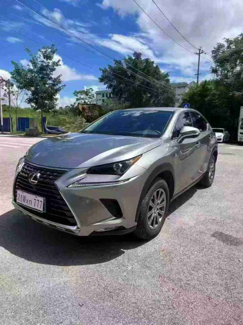 南宁20年雷克萨斯NX3