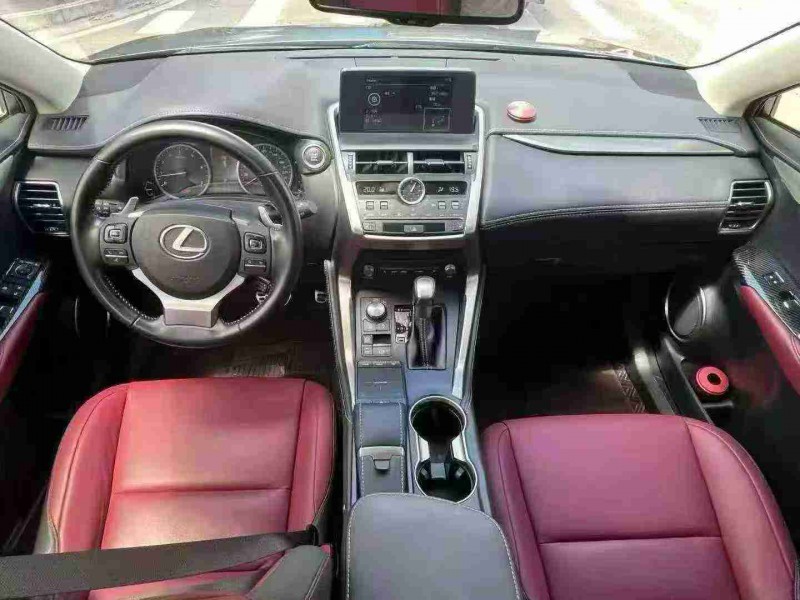 南宁20年雷克萨斯NX5