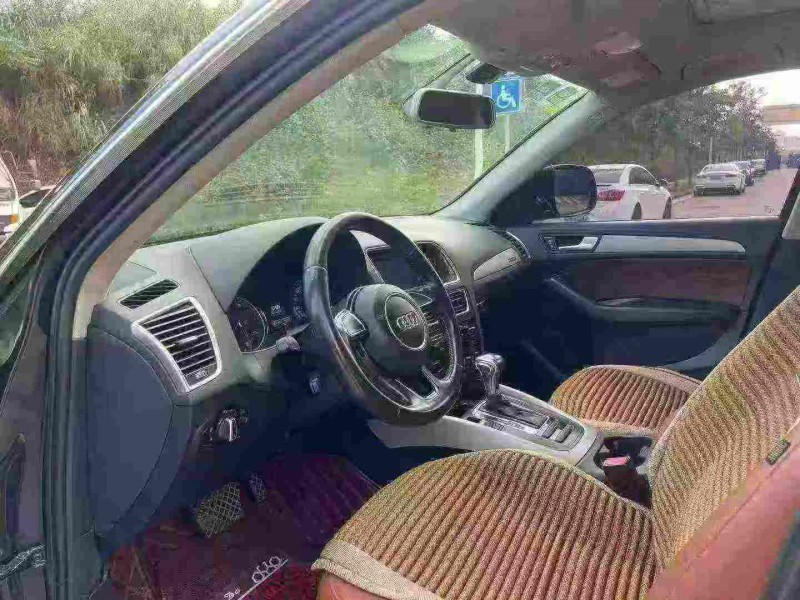 南宁14年奥迪Q54