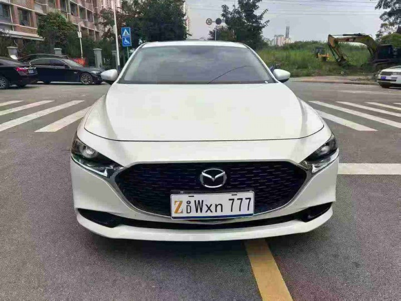 南宁25年马自达昂克赛拉1