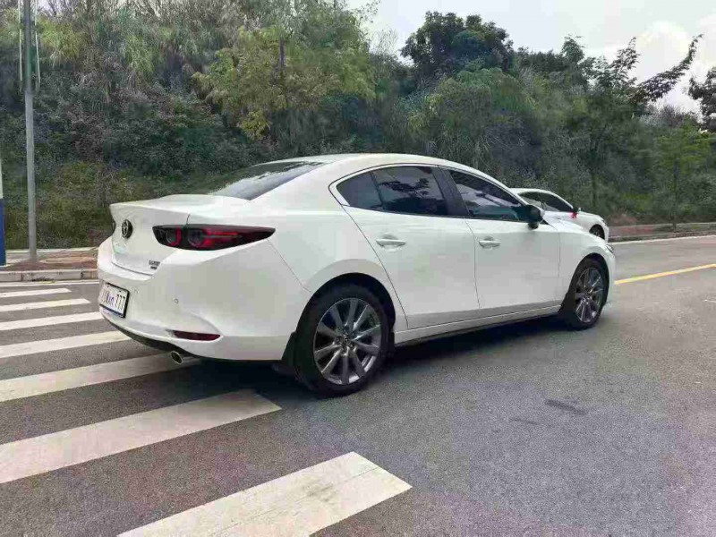 南宁25年马自达昂克赛拉7