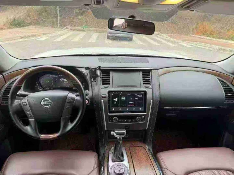 南宁20年日产途乐5