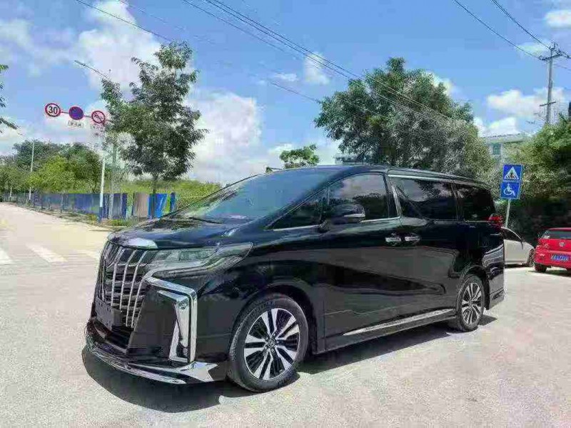 南宁18年丰田埃尔法2