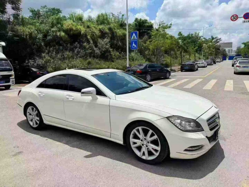 南宁13年奔驰CLS2