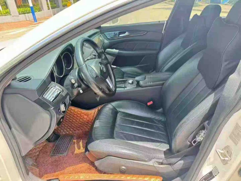 南宁13年奔驰CLS4