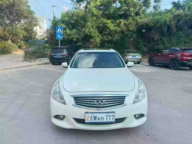 南宁12年英菲尼迪G251