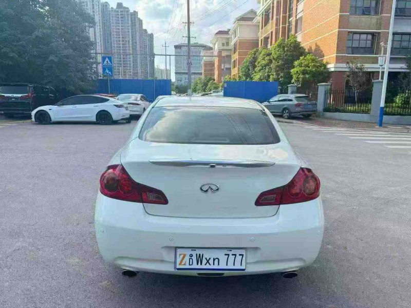 南宁12年英菲尼迪G259