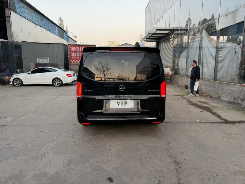 徐州20年奔驰威霆9