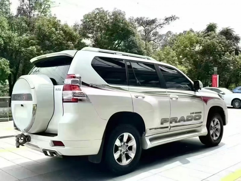 广州15年丰田普拉多8