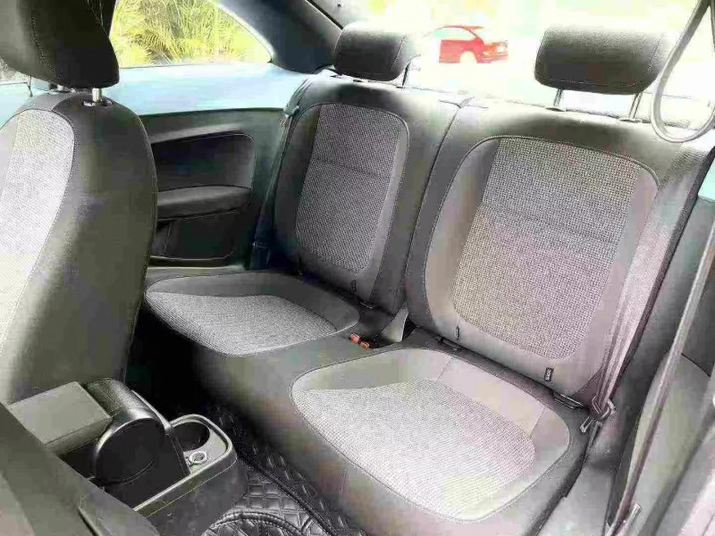 广州14年大众甲壳虫4