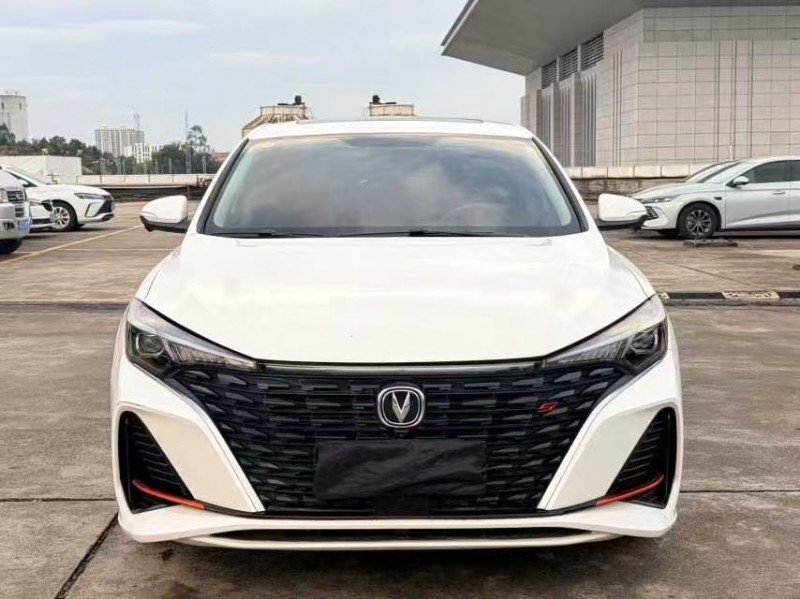 东莞24年长安汽车逸动1