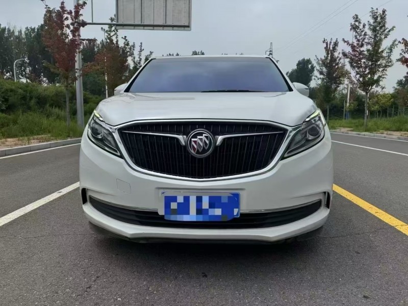 保定19年别克GL81