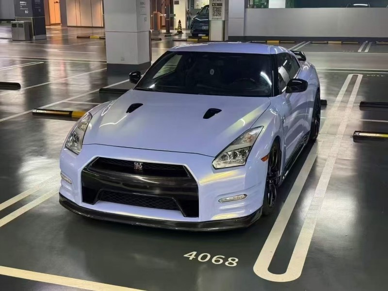 广州13年日产GT-R1