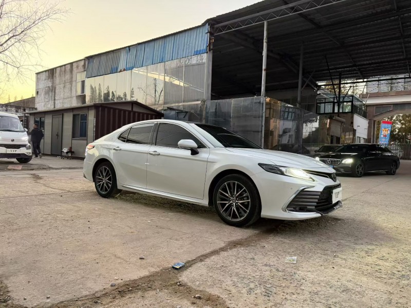 徐州23年丰田凯美瑞3