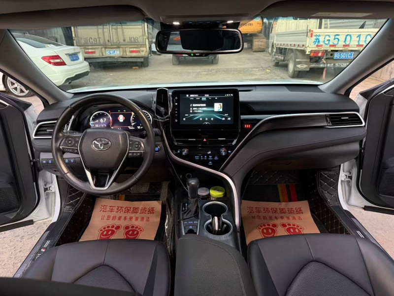 徐州23年丰田凯美瑞5