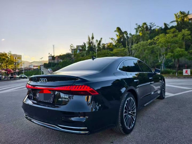 临沧24年奥迪A7L8