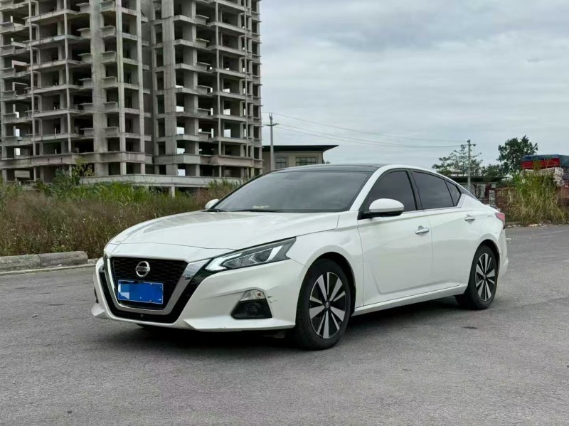 广州22年日产天籁2