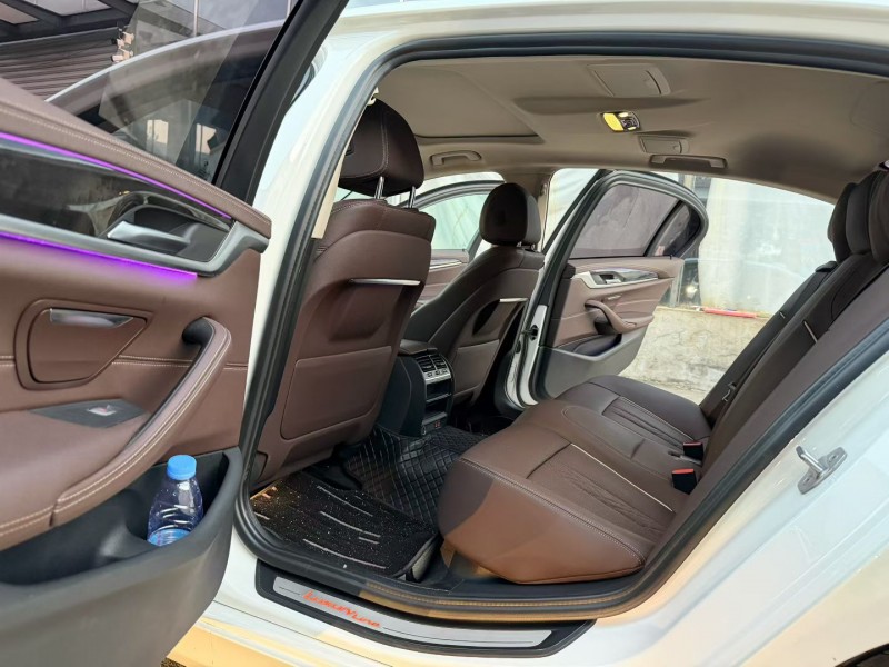 徐州22年宝马5系8