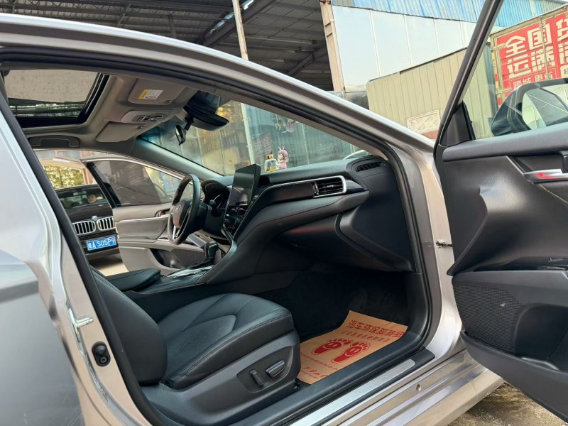 徐州21年丰田凯美瑞6