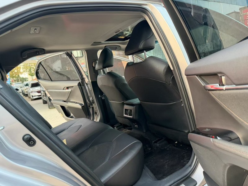 徐州21年丰田凯美瑞7